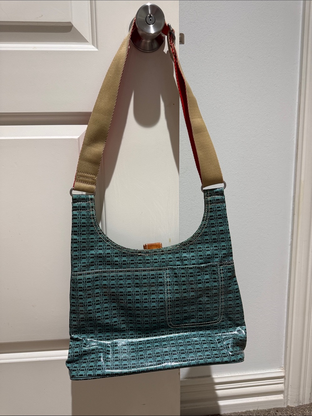 Orla Kiely Women’s Patterned Shoulder Bag with Tan/orange strap. Fun pattern!